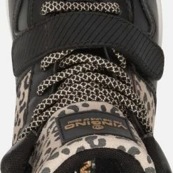 Vingino Senne Mid Sneakers Zwart - Maat 33 28 Vingino Senne Mid Sneakers Zwart - Maat 33 -JACK & JONES JUNIOR winkel 350x840