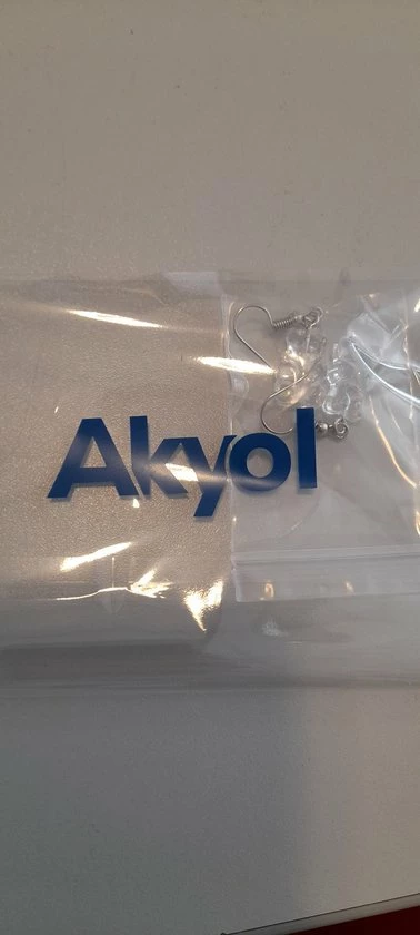 Akyol Gummy Bear Oorbellen | Beertje | Cadeau | Sieraad | Gummy Bear | Bear | Sieraad Voor Meisje | Gummy Beer | Gummy Beer Oorbellen| 5 Akyol Gummy Bear Oorbellen | Beertje | Cadeau | Sieraad | Gummy Bear | Bear | Sieraad Voor Meisje | Gummy Beer | Gummy Beer Oorbellen| - Afbeelding 3