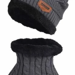 AA Commerce Luxe Gebreide Kinder Beanie Muts Met Sjaal Set - Bonnet Winter Muts Met Colsjaal Nekwarmer - Halswarmer Wintermuts Gevoerd Wol - Balaclava Bivakmuts Met Nek Warmer Col - Heerlijk Warme & Zachte Fleece Voering - Voor Kinderen Van 5-14 Jaar - Grijs 17 AA Commerce Luxe Gebreide Kinder Beanie Muts Met Sjaal Set - Bonnet Winter Muts Met Colsjaal Nekwarmer - Halswarmer Wintermuts Gevoerd Wol - Balaclava Bivakmuts Met Nek Warmer Col - Heerlijk Warme & Zachte Fleece Voering - Voor Kinderen Van 5-14 Jaar - Grijs -JACK & JONES JUNIOR winkel 495x840 1