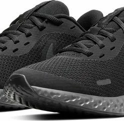 Nike Revolution 5 Jongens Sneaker - Zwart Zwart - Maat 38,5 25 Nike Revolution 5 Jongens Sneaker - Zwart Zwart - Maat 38,5 -JACK & JONES JUNIOR winkel 550x241