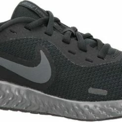 Nike Revolution 5 Jongens Sneaker - Zwart Zwart - Maat 38,5 31 Nike Revolution 5 Jongens Sneaker - Zwart Zwart - Maat 38,5 -JACK & JONES JUNIOR winkel 550x262 3