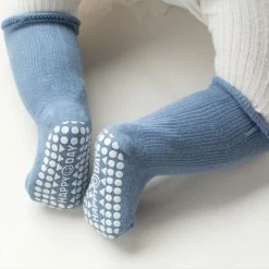Alternative view of Merkloos Baby Sokken - Set 3 Paar - 6-12 Maanden - Antislip Sokken Baby - Babysokken - Baby Sokjes - Blauw/Kaki/Geel