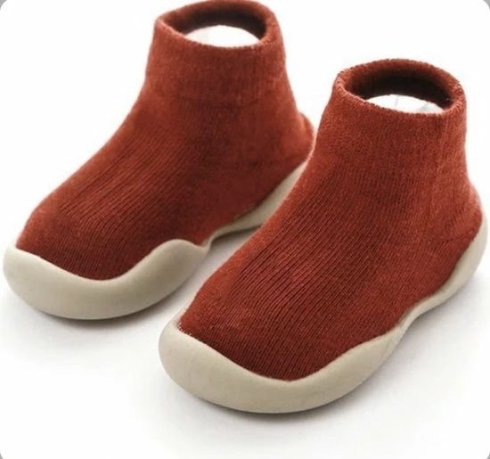 WUNO Antislip Baby Schoentjes - Maat 24,5 - 18-24 Maanden - 14 Cm - Rood 3 WUNO Antislip Baby Schoentjes - Maat 24,5 - 18-24 Maanden - 14 Cm - Rood