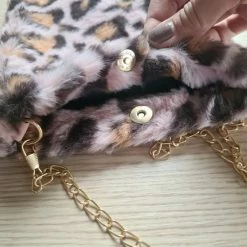 Alternative view of Merkloos Crossbodytas- Panter Tas Roze - Tas Imitatiebont - Crossbodytas Tiener - Luipaard Tas - Cadeau Tiener En Vrouw - Sint En Kerst Cadeau -Roze- Hii You