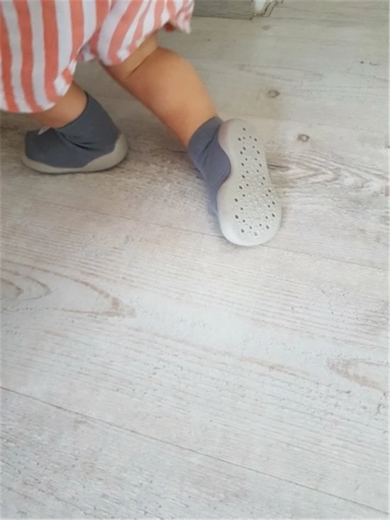 Selfcare Baby Eerste Schoen | Anti Slip Babyschoen | Zachte Rubber Zool | 14.5 Cm - Zwart 8 Selfcare Baby Eerste Schoen | Anti Slip Babyschoen | Zachte Rubber Zool | 14.5 Cm - Zwart - Afbeelding 6