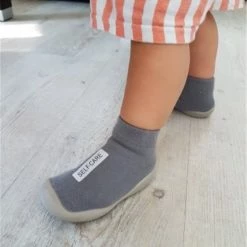 Selfcare Baby Eerste Schoen | Anti Slip Babyschoen | Zachte Rubber Zool | 14.5 Cm - Zwart 33 Selfcare Baby Eerste Schoen | Anti Slip Babyschoen | Zachte Rubber Zool | 14.5 Cm - Zwart -JACK & JONES JUNIOR winkel 550x733 85