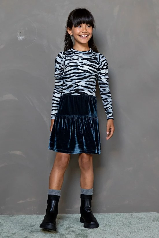 Like Flo F208-5801 Meisjes Jurk - Maat 134 6 Like Flo F208-5801 Meisjes Jurk - Maat 134 - Afbeelding 4